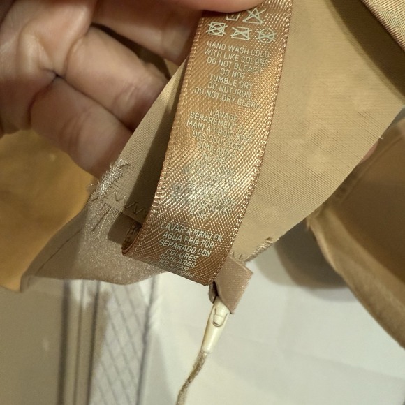 Skims Ultimate Push Up Plunge Bra in Clay Size 32D NWT $60 - Picture 8 of 11